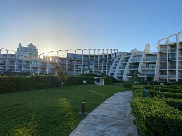 Calme-Appartement Ла-Гранд-Мот Экстерьер фото